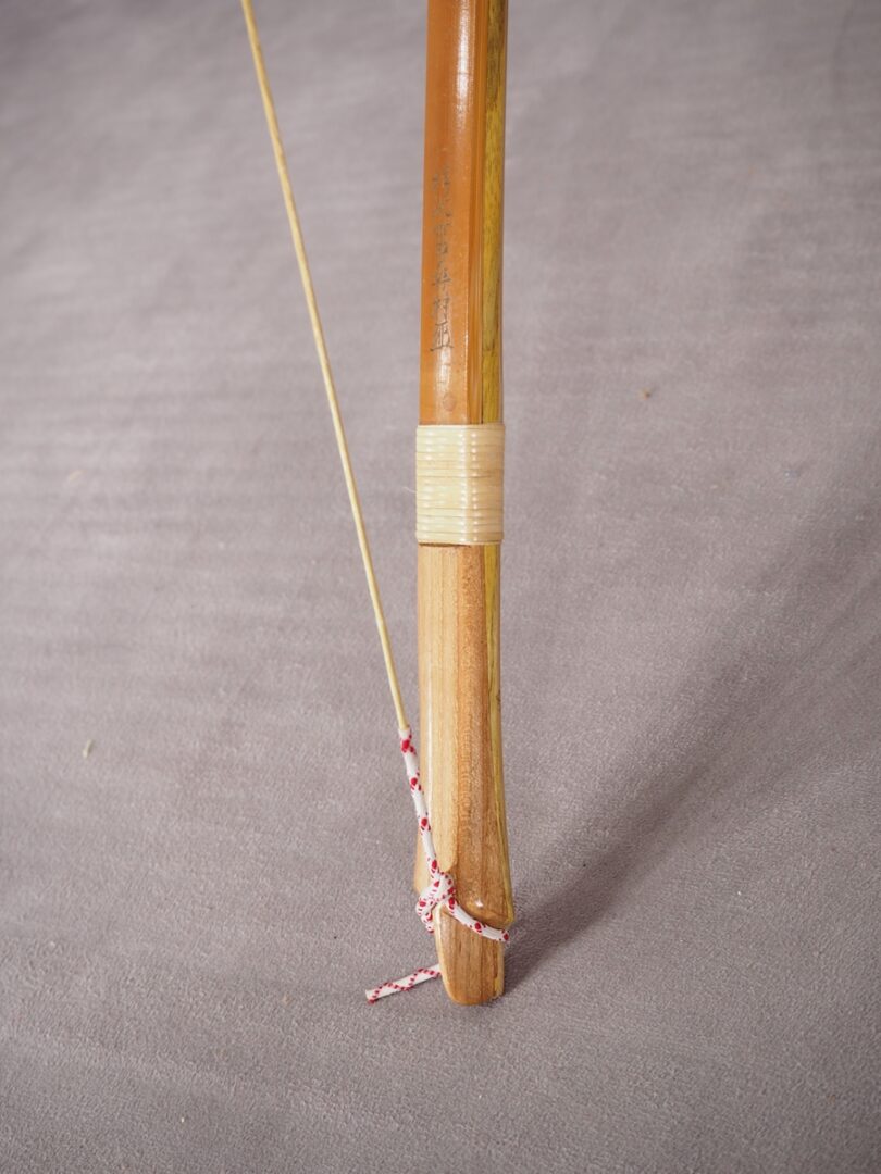弓道 和弓 竹弓 在銘 杉山重興村 並寸 全長約219cm 重量